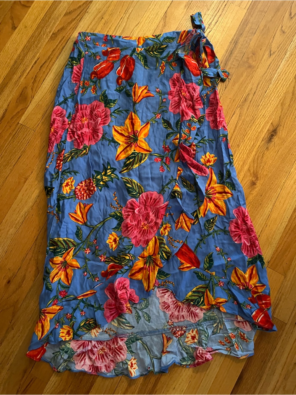 Vintage 2000s Cynthia Rowley Blue Floral wrap skirt with ruffle detail size S